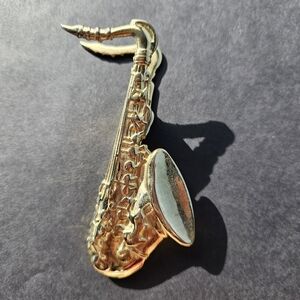 Vintage Brass Saxophone Clip
